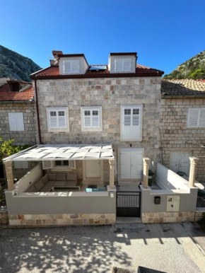 @trstenik